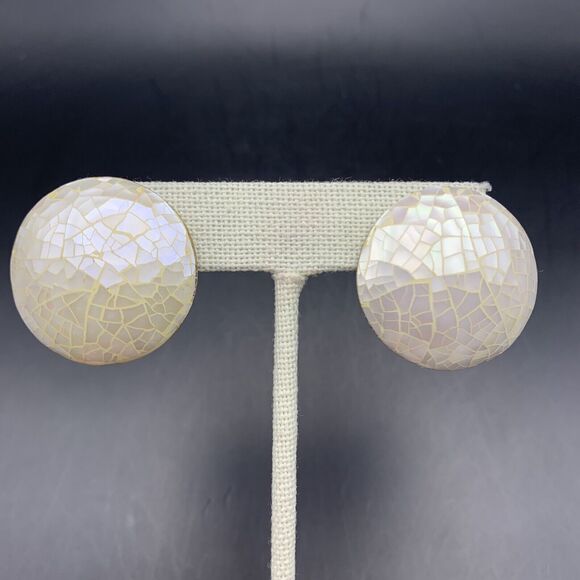 Karla Jordan Mother Of Pearl Earrings Omega Pierced Round Mosaic Look Vintage - Picture 3 of 7